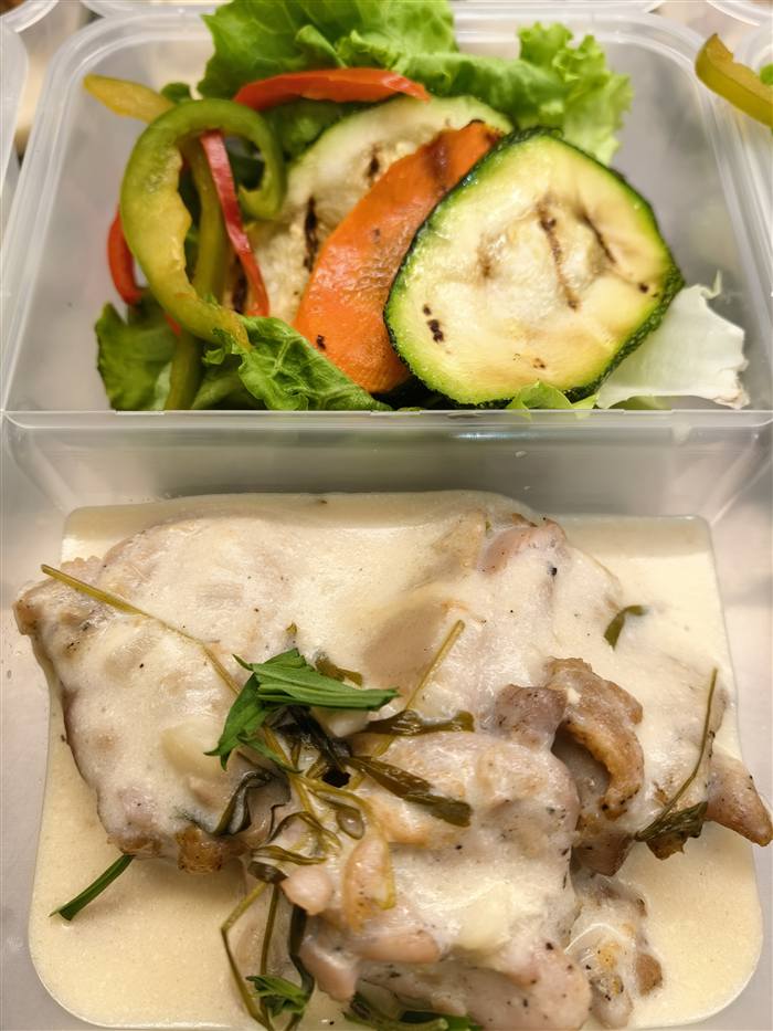 Freshly packed keto meal